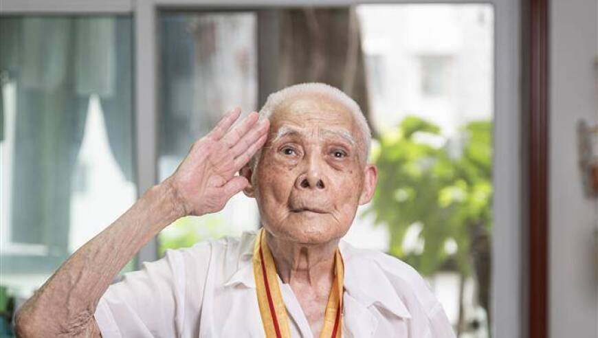第一次用歹毒形容一个综艺,四肖中特期期准四免费公开资料,最新热门解答落实_潮流版V2.39